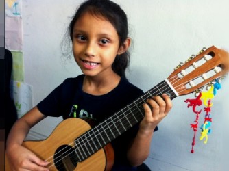 Group Guitar Lessons by Federal Academy of Ballet
