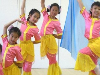 Chinese Dance by Swanlina Dance Studio